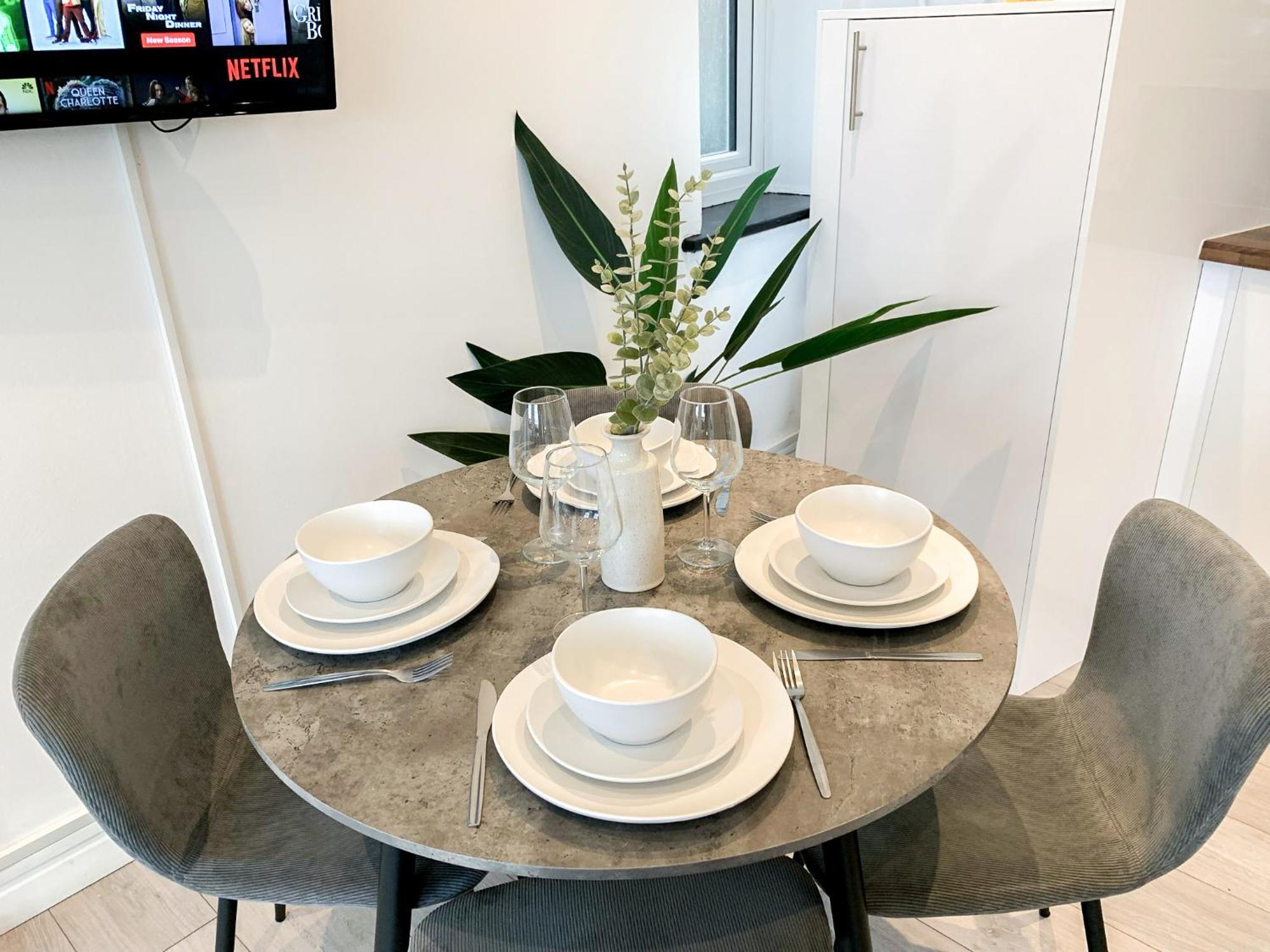 1-Bedroom Apartments In Shoreditch, Old Street, Hoxton London Eksteriør billede