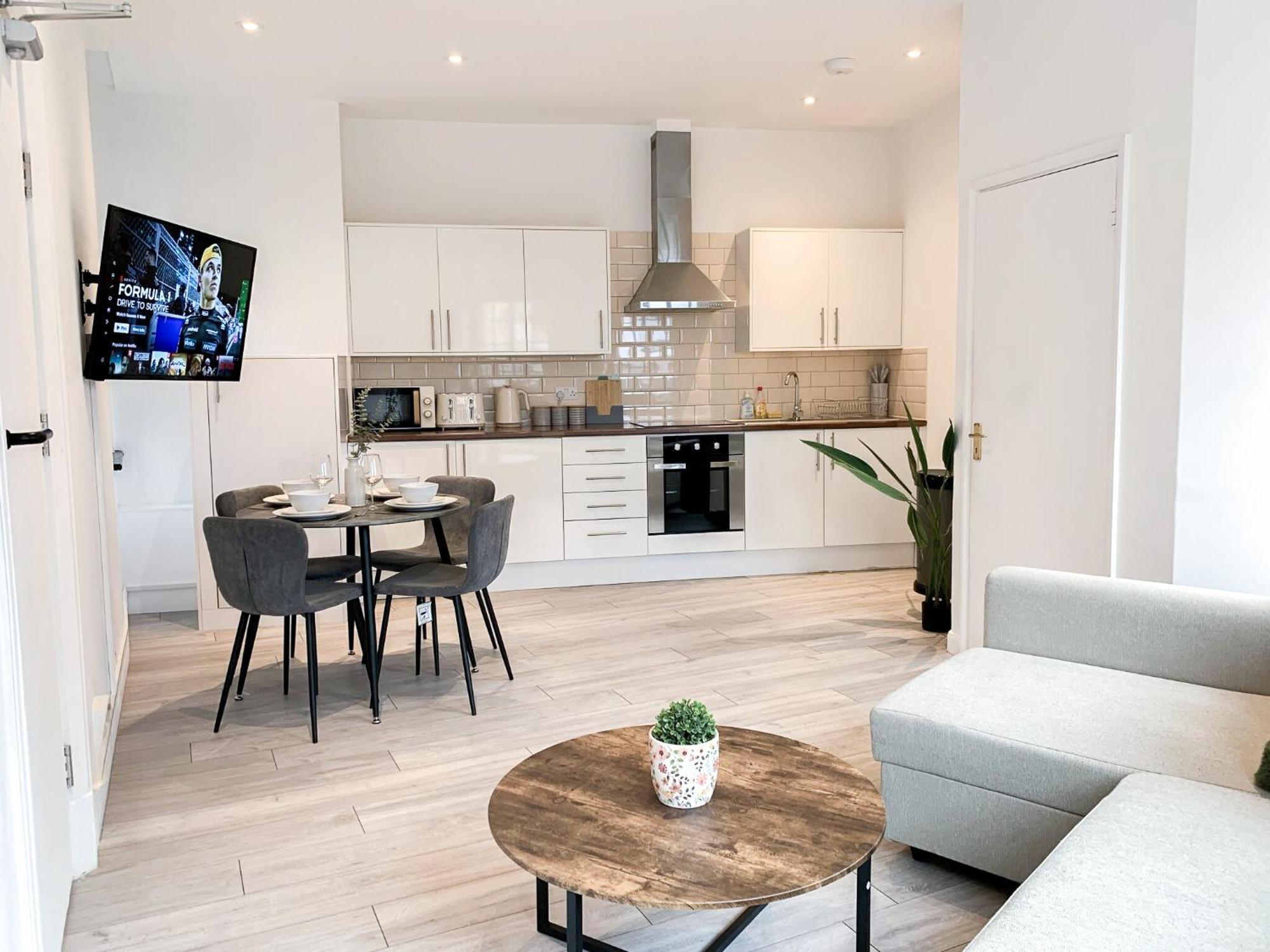 1-Bedroom Apartments In Shoreditch, Old Street, Hoxton London Eksteriør billede