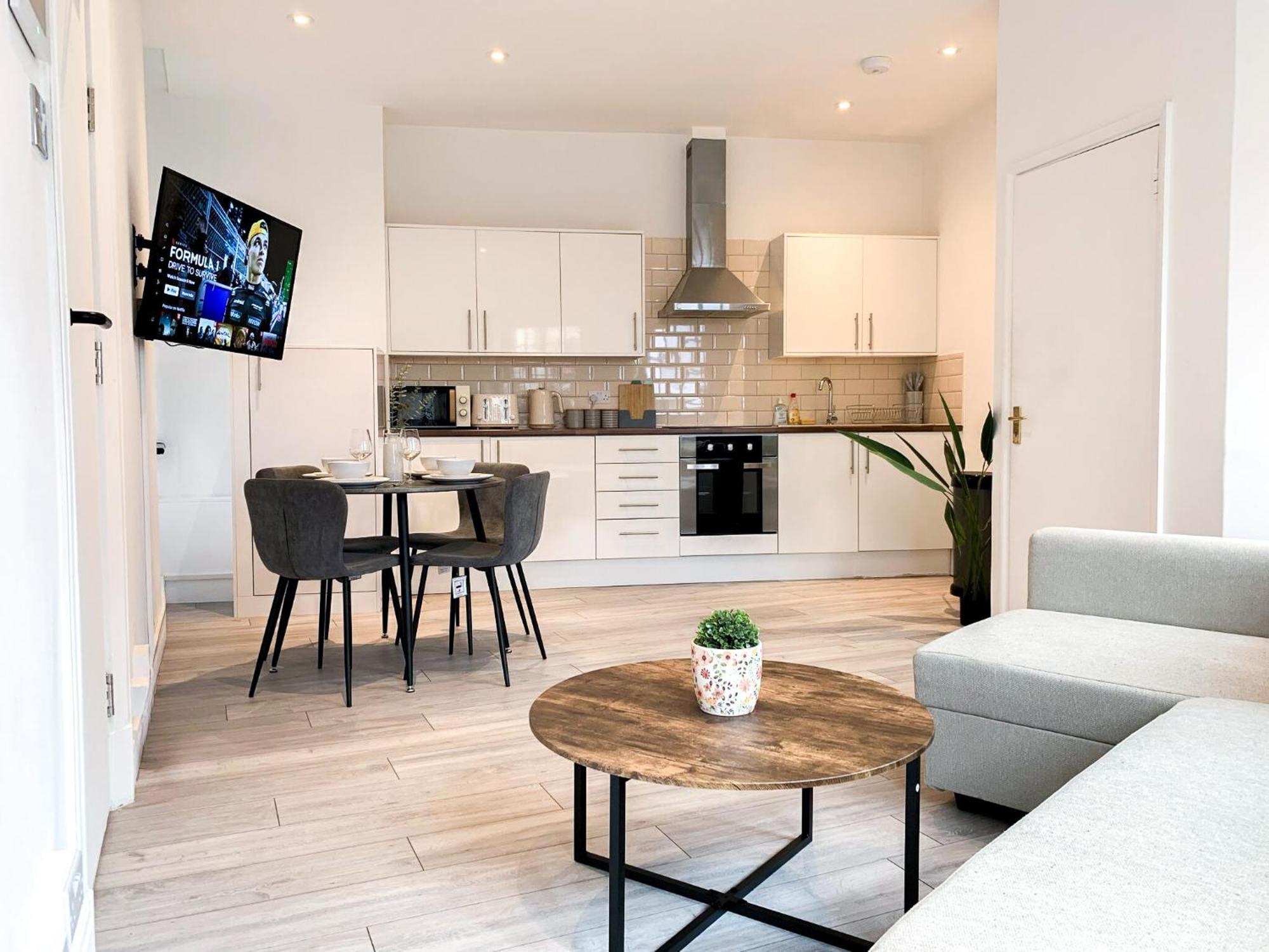 1-Bedroom Apartments In Shoreditch, Old Street, Hoxton London Eksteriør billede