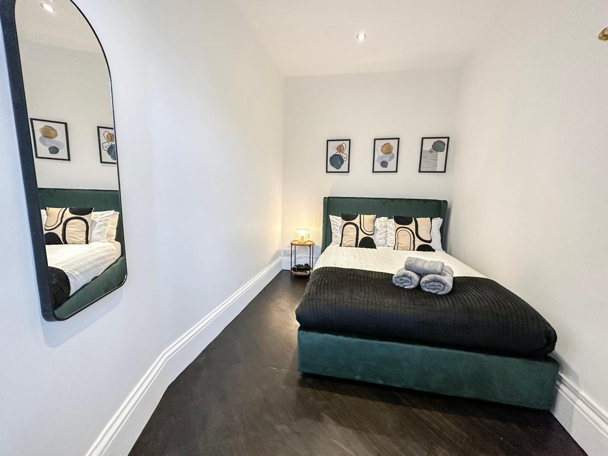1-Bedroom Apartments In Shoreditch, Old Street, Hoxton London Eksteriør billede