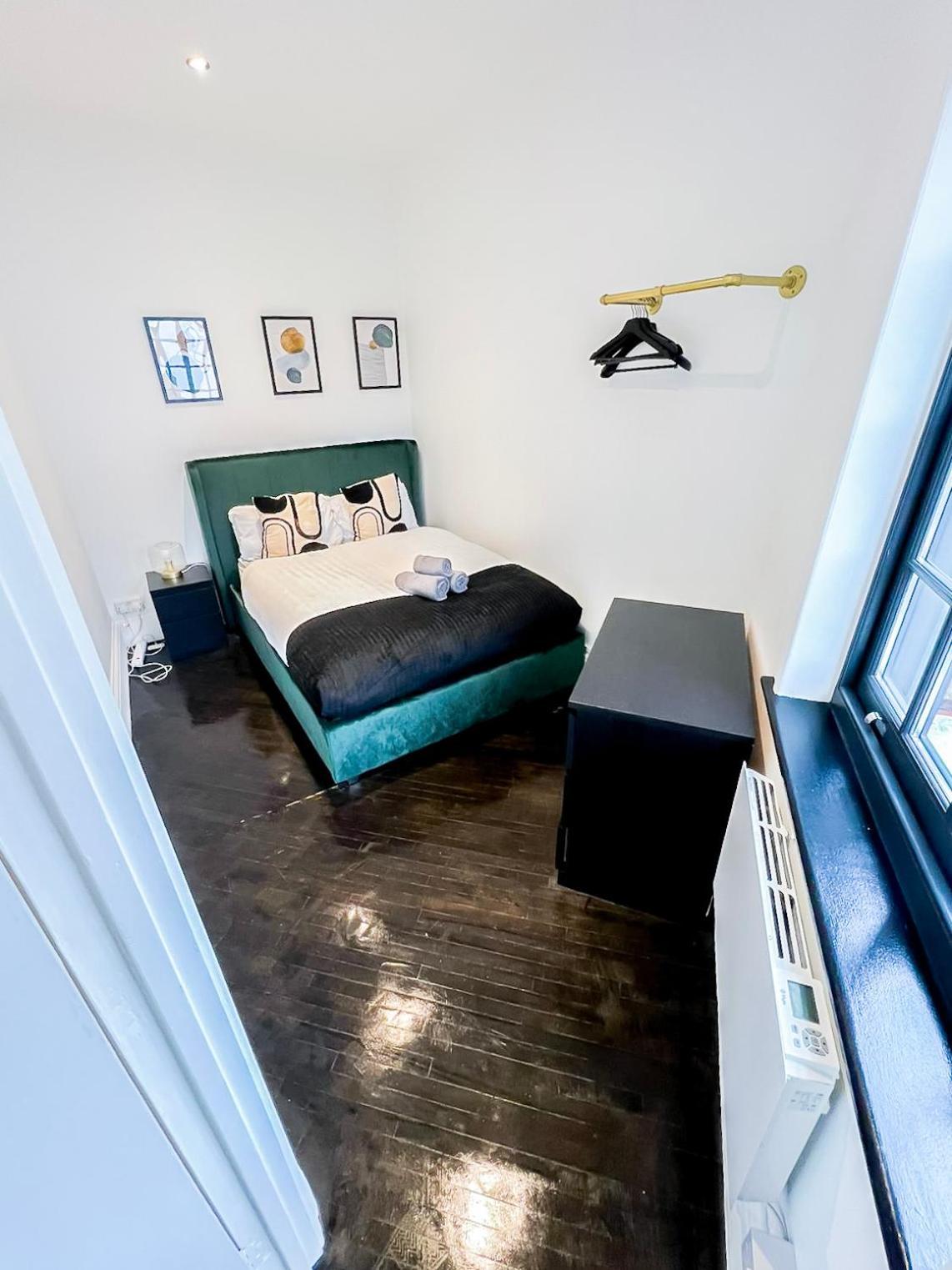 1-Bedroom Apartments In Shoreditch, Old Street, Hoxton London Eksteriør billede