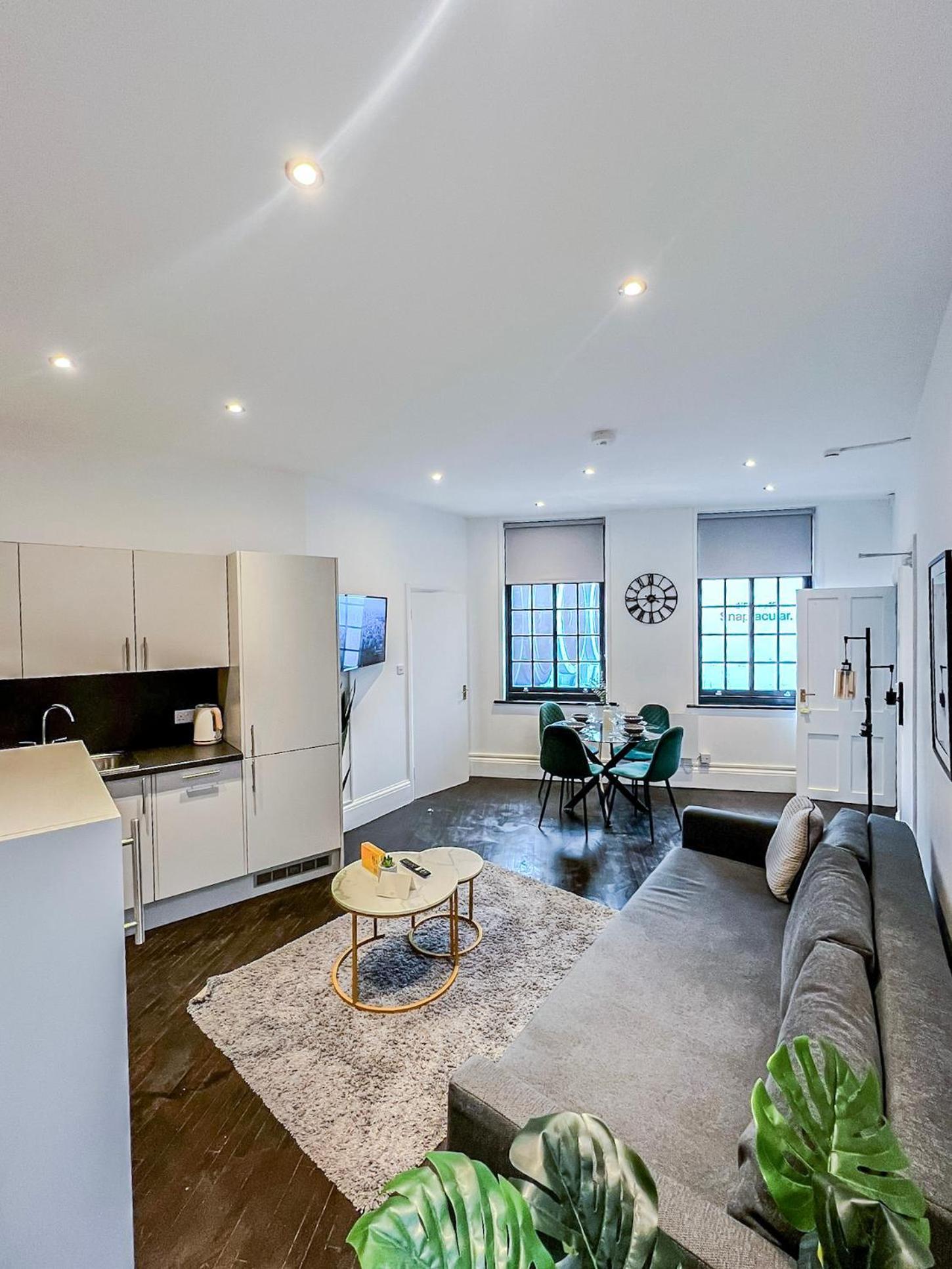 1-Bedroom Apartments In Shoreditch, Old Street, Hoxton London Eksteriør billede