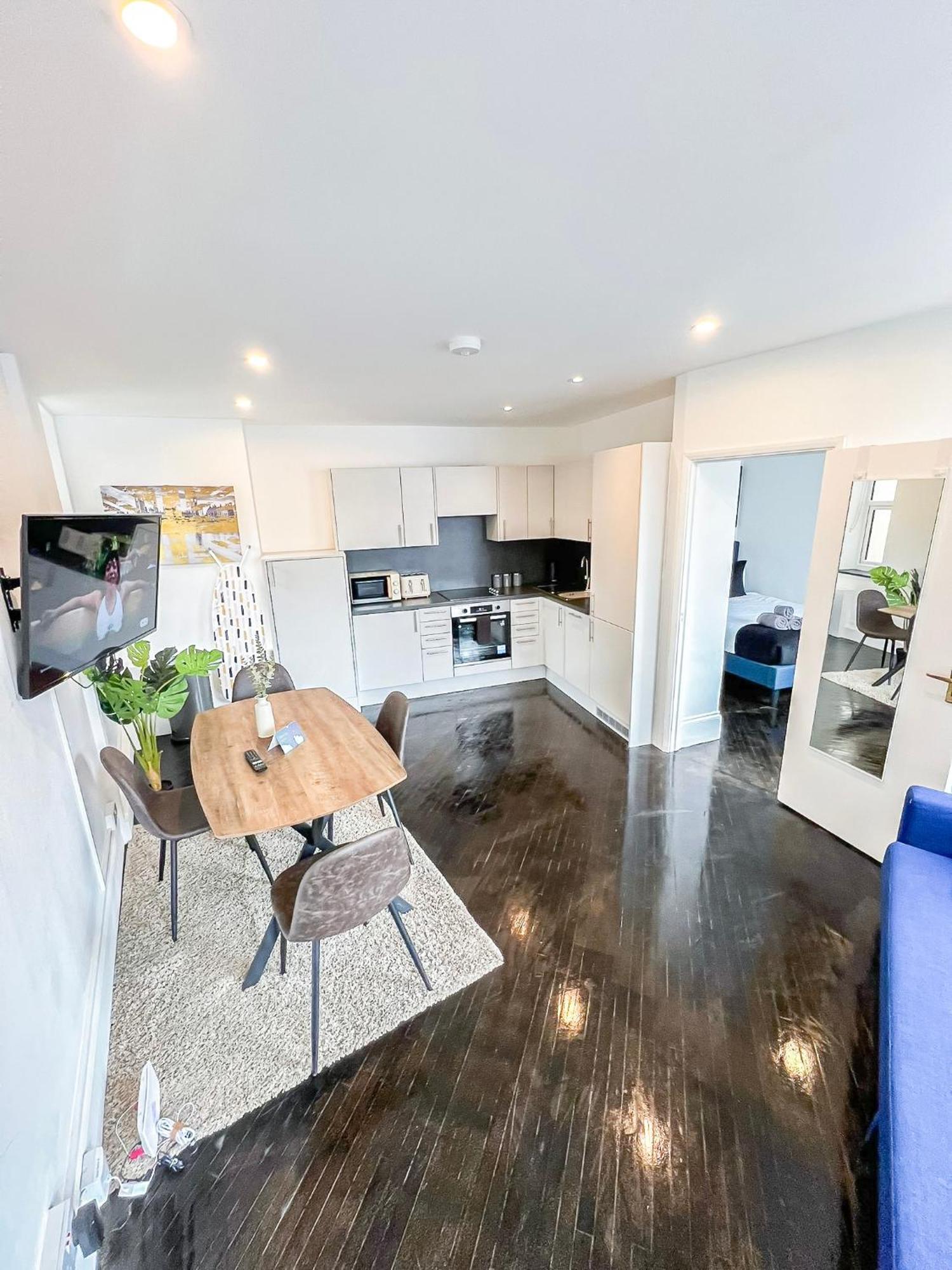 1-Bedroom Apartments In Shoreditch, Old Street, Hoxton London Eksteriør billede